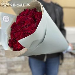 Букет из 25 красных с темной каймой роз (Россия) 80 см